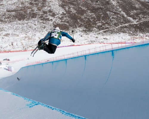 Halfpipe World Cup competition in Secret Garden (CHN). Photo: Mateusz Kielpinski (FIS)