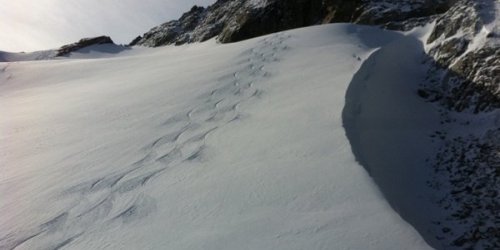 whistler_blackcomb_cam_10_10_27_clacier_heli.jpg
